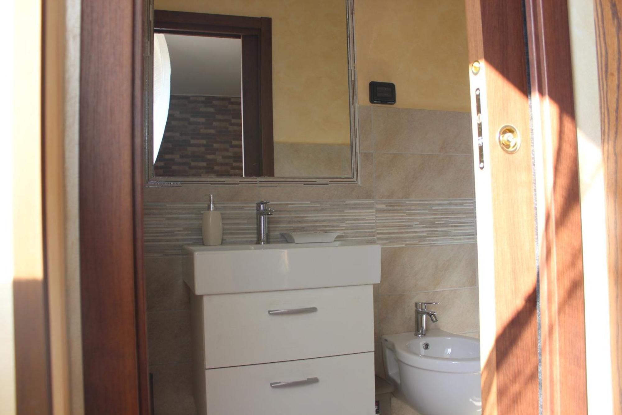 B&B Rivellini โตรเปอา ภายนอก รูปภาพ